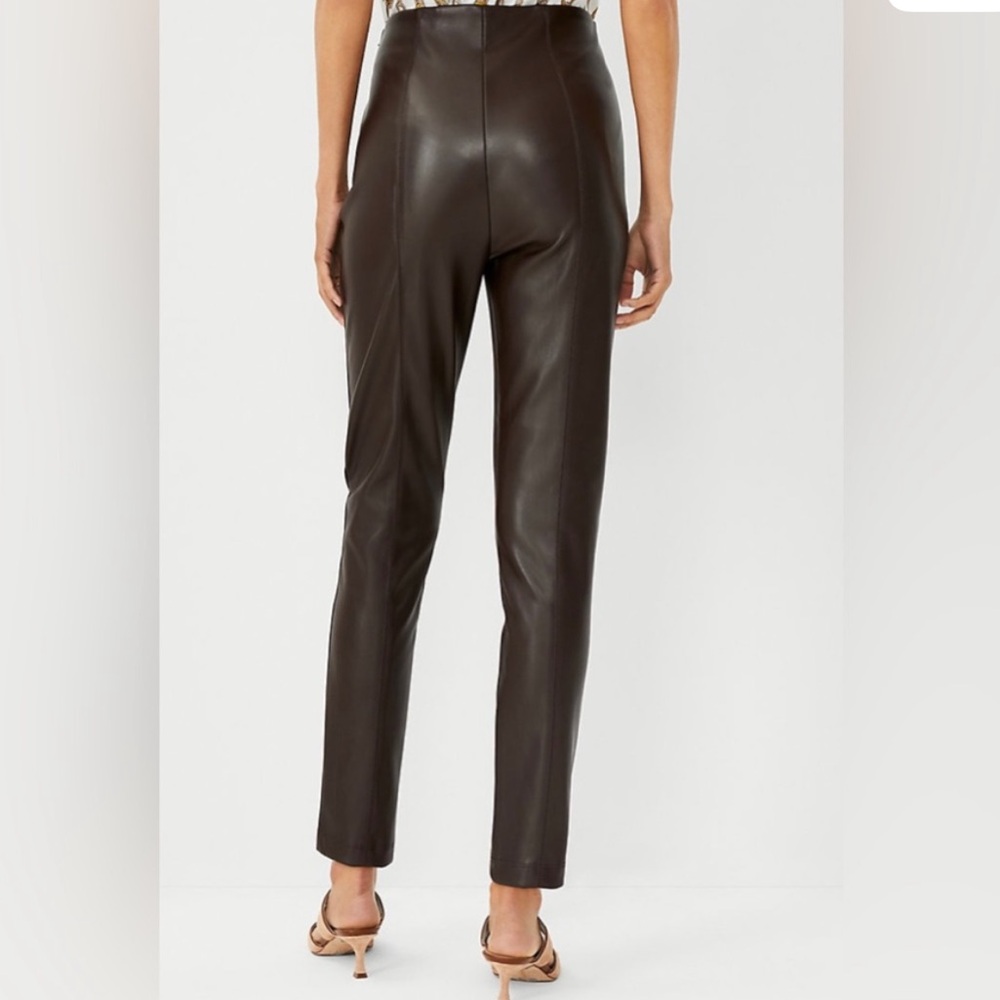 Ann Taylor Size 8 Black Faux Leather Straight Leg Zipper Detail Pants